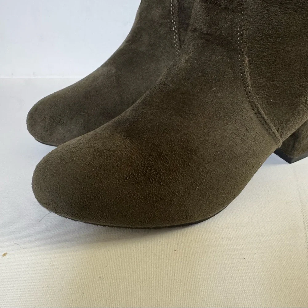 Elegant Olive Ankle Booties Size 8 - Picture 4 of 12